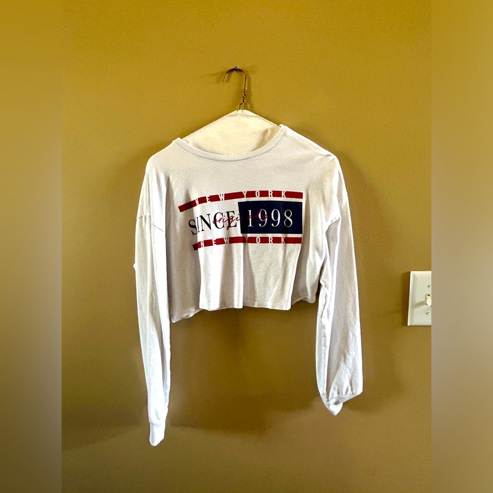 Cropped Graphic Long Sleeve